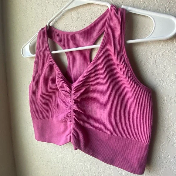 NVGTN Cinched Seamless Bra in Bubble Gum Pink - Size XL - Picture 4 of 7